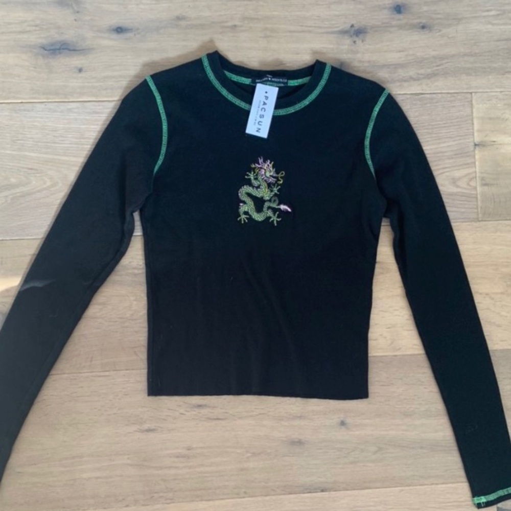 Brandy Melville Dragon Top